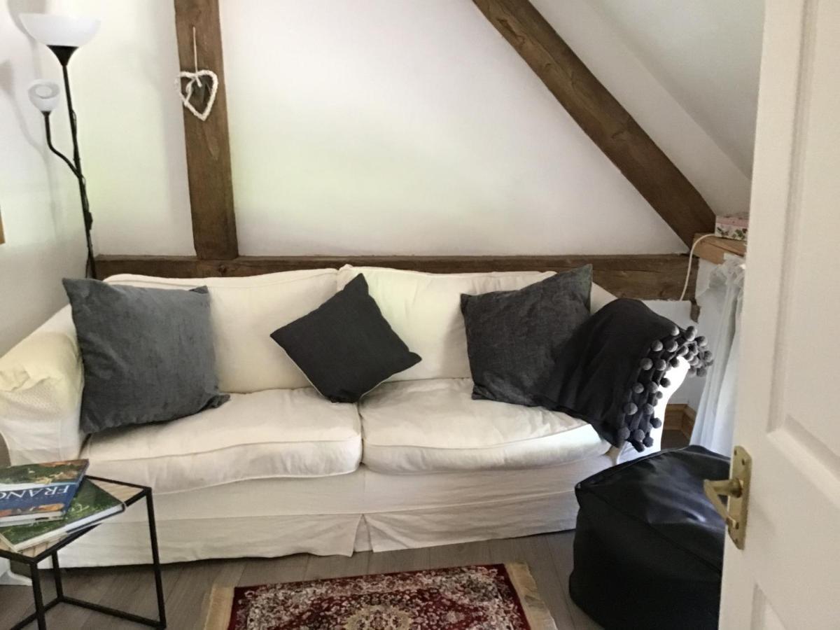 Bed and Breakfast La Ville - Les Petits Champs Buais-les-Monts Exterior foto