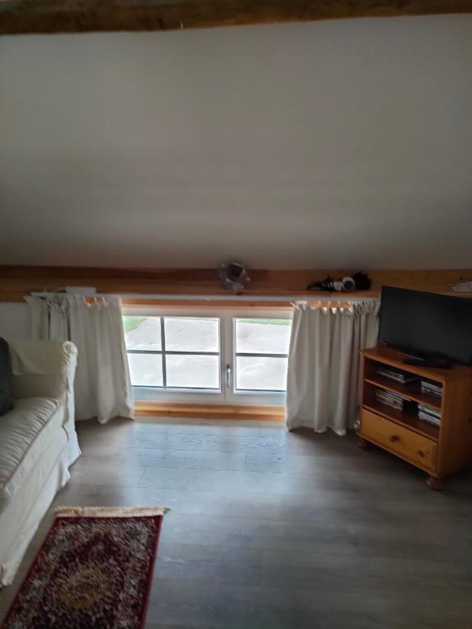 Bed and Breakfast La Ville - Les Petits Champs Buais-les-Monts Exterior foto